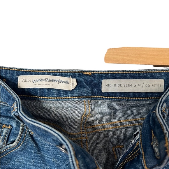 Anthropologie Pilcro & the Letterpress Mid Rise Slim Denim Shorts Size 26 Petite - Picture 7 of 9